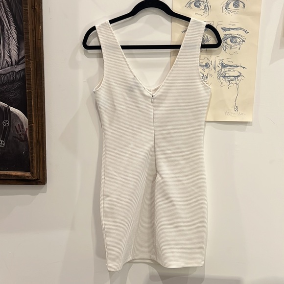 white dress - Picture 3 of 3